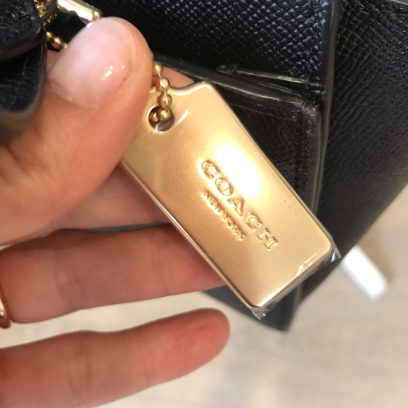 COACH ❤️ NWT Carryall Handbag NEW!! Black - Picture 7 of 8